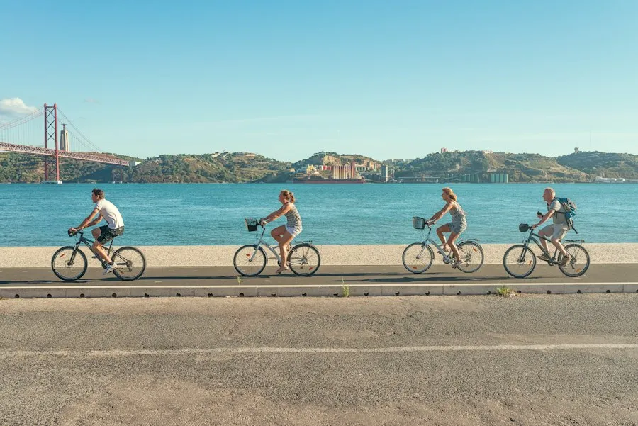 Photo common bicycle travel mistakes